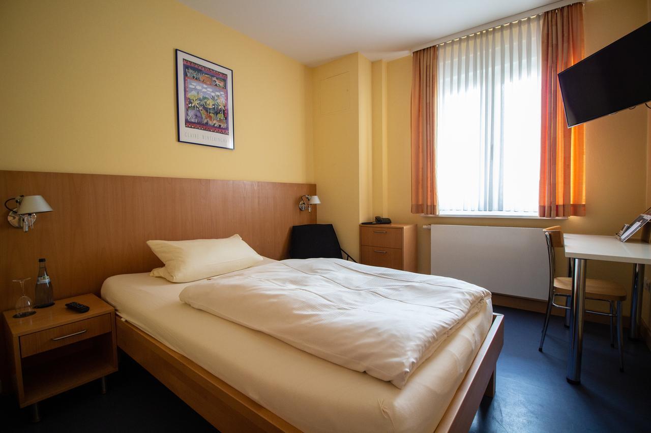 Hotel Goldene Gans Mannheim Exterior foto